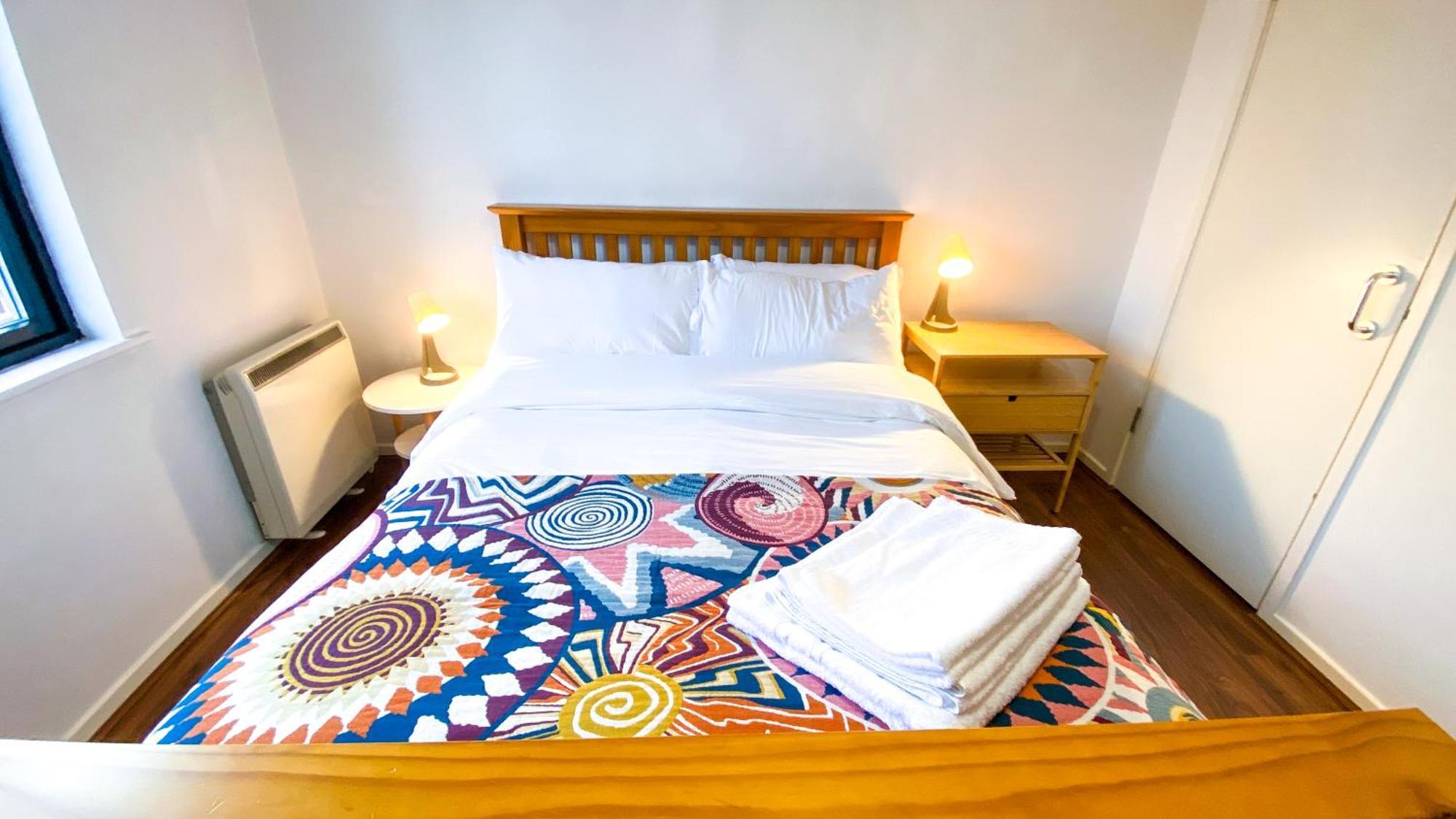 2 Bed Shoreditch Home With Parking ลอนดอน ภายนอก รูปภาพ